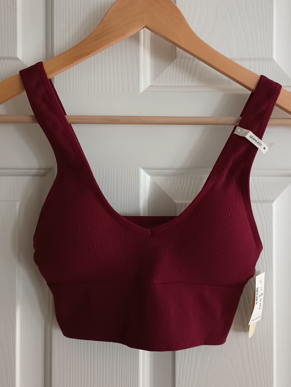 Aéropostale Buttery Soft Ribbed V-Neck Seamless Bralette in burgundy/wine Medium